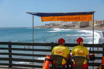 Oleaje en las playas de Telde/Antonio Rico.